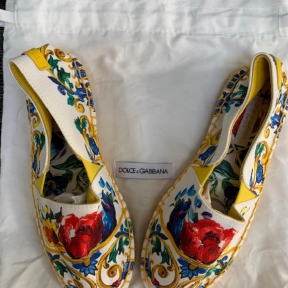 DOLCE GABBANA YELLOW KIDS SIZE 33 ESPADRILLES BNIB - Picture 1 of 6